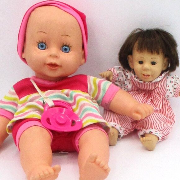 GI Go Dolls Set if 2 Expressions Smile Beanbag -Baby Paci Blue Eyes Vnyl 9" - Picture 1 of 8